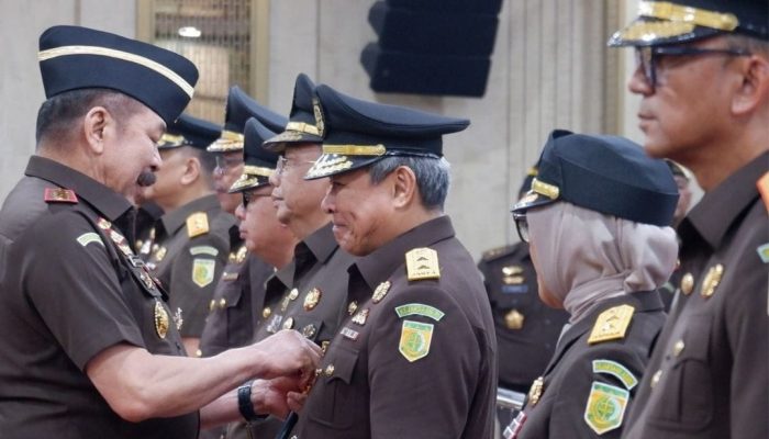 Jaksa Agung Lantik Leader Adhyaksa se-Indonesia, Termasuk Kajati Sultra Abd Qohar