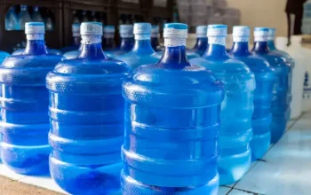 Batas Aman Konsumsi Air Isi Ulang Menurut Kesehatan Lingkungan