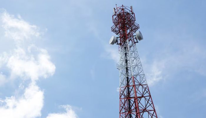 Komdigi Lelang Frekuensi 1,4 GHz Juli 2025 buat Internet Murah di Daerah
