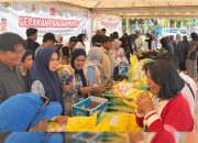 Pasar Murah GPM Polda & Bulog Sultra Diserbu Ratusan Warga, Pembelian Beras SPHP Dibatasi