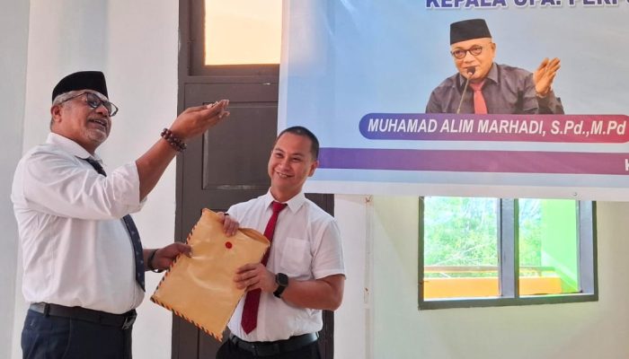 Alim Marhadi Serahkan Estafet Perpustakaan UHO ke Dr Adrian Tawai: Lanjutkan Digitalisasi!