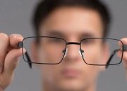 9 Penyebab Mata Buram, dari Hal Sepele hingga Kondisi Medis Serius