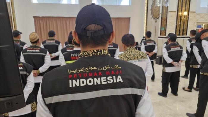 Petugas Haji Indonesia