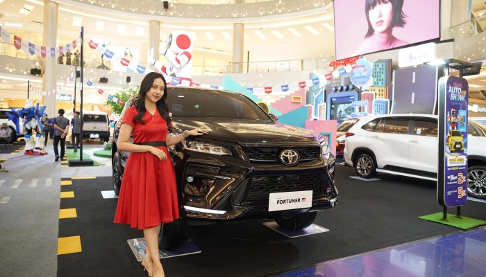 Dua Dekade Toyota Fortuner Jadi Ikon Kendaraan SUV Tangguh Terlaris di Pasaran
