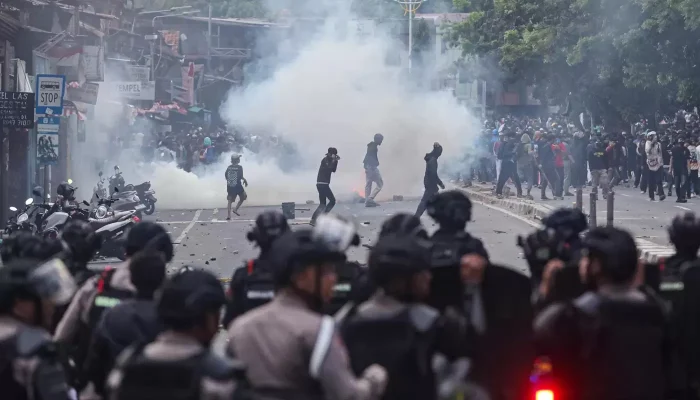Ekonomi Susah Sumber Kemarahan Publik Berujung Demo Besar di RI