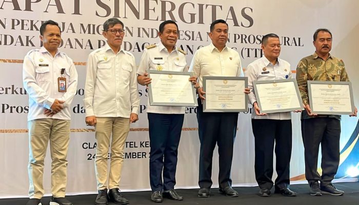 Wagub Hugua Jadi Pembicara Rapat Sinergitas Pencegahan PMI Non-Prosedural dan TPPO