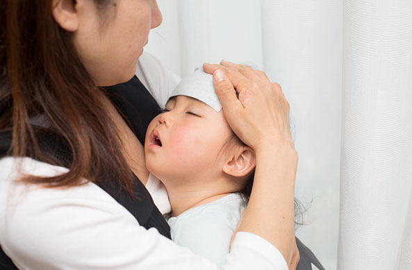 Ternyata Anak Boleh Makan Es Krim saat Demam! Ini Penjelasan Dokter