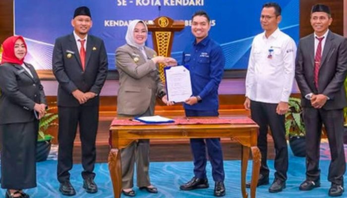 Bank Sultra Serahkan Aplikasi SIRIDA ke Pemkot Kendari, Bayar Parkir Kini Pakai QRIS