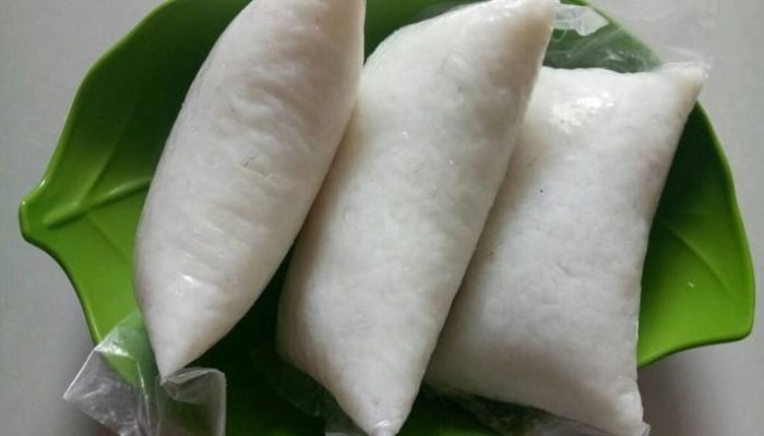 Hati-hati! Ini Risiko Paparan Plastik di Kuah Bakso dan Pembungkus Lontong