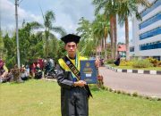 Pemuda Asal Muna Ini Pernah Mengajar di Filipina, Kini Jadi Wisudawan Terbaik Di Hari Pertama Wisuda UHO