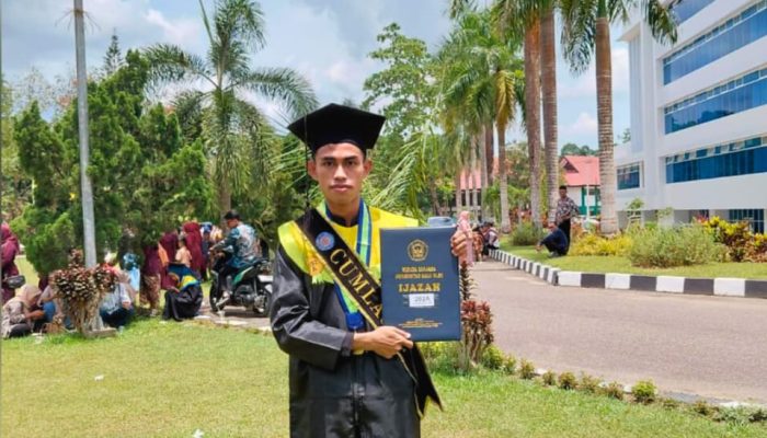 Pemuda Asal Muna Ini Pernah Mengajar di Filipina, Kini Jadi Wisudawan Terbaik Di Hari Pertama Wisuda UHO