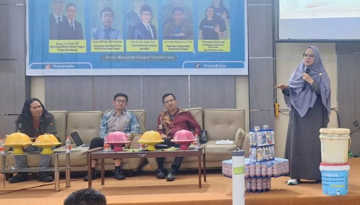 Budidaya Magot Dinilai Menghasilkan, DLH Minta FISIP UHO Mulai Terapkan