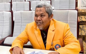 Ketua Senat UHO, Prof Jamili.